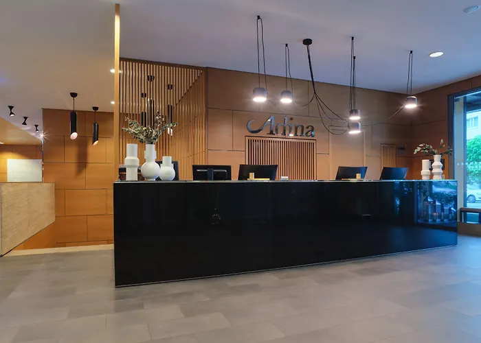 Adina Apartment Hotel Berlin Hackescher Markt